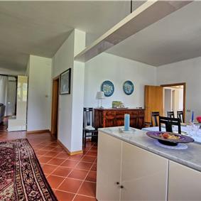 3 bedroom villa with pool and tennis court near Florence, sleeps 6